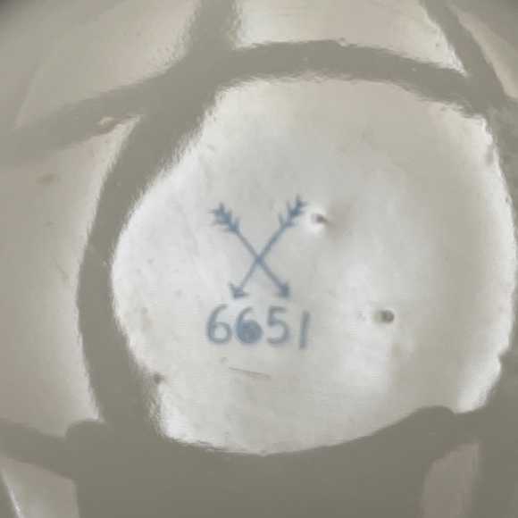 Vintage Kalk German Porcelain, Hand Painted, Ruffled Edge, Candy/Trinket Dish. - Picture 11 of 11